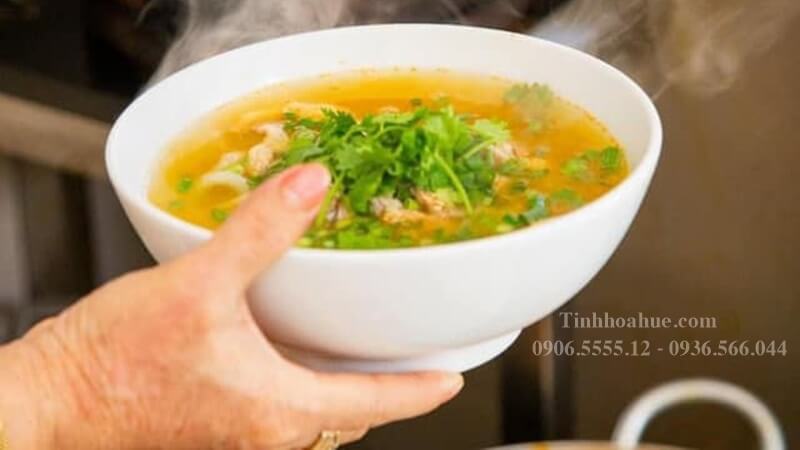 bánh canh ở huế
