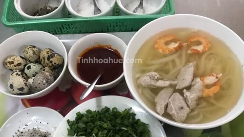 quán bánh canh ngon ở huế